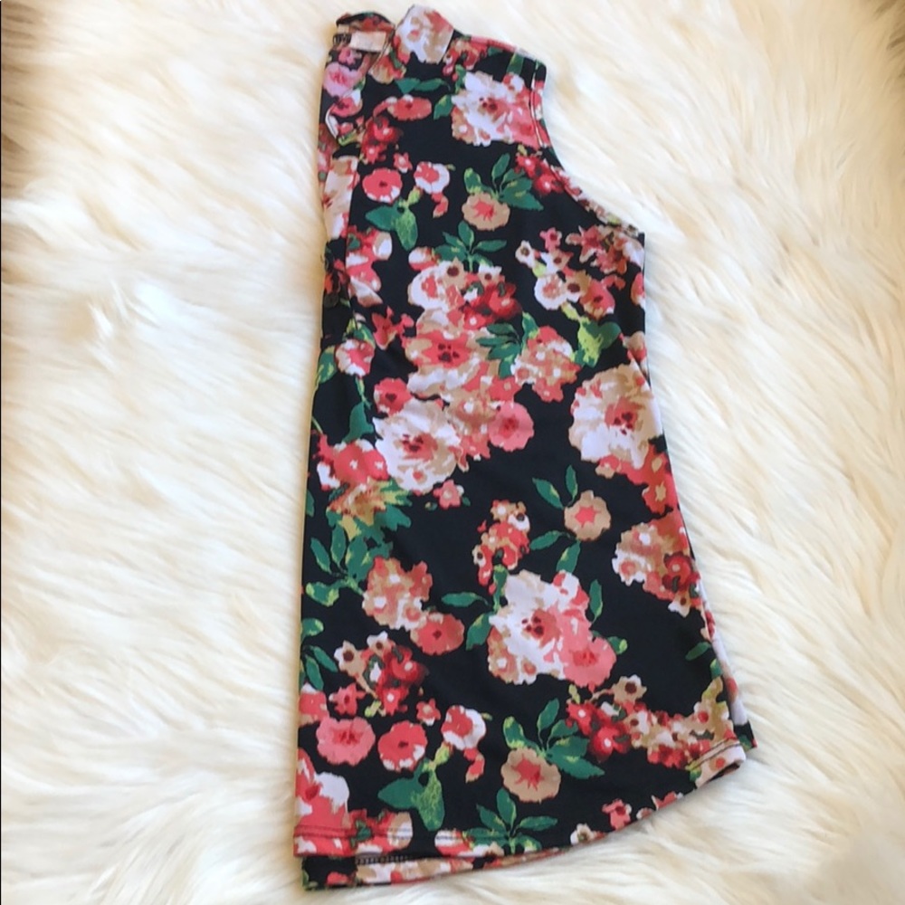 Floral Top - Picture 5 of 5